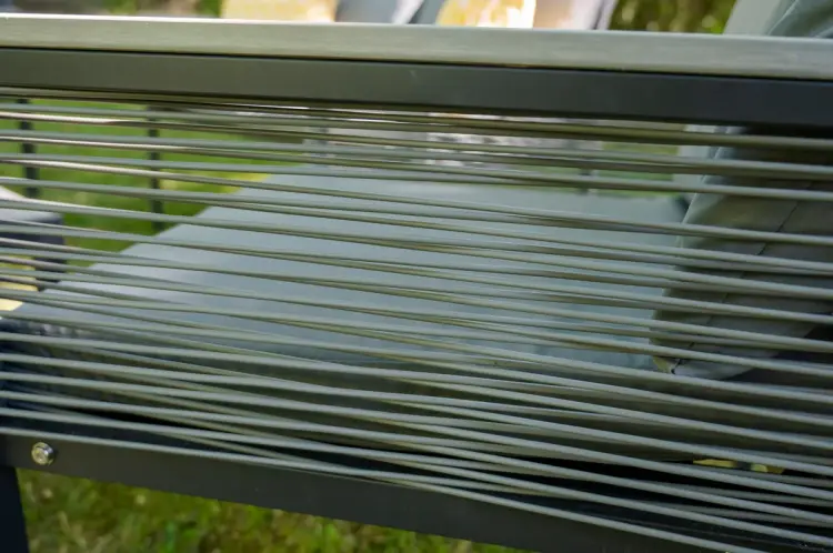 Plecionka w fotelu CORTO.webp