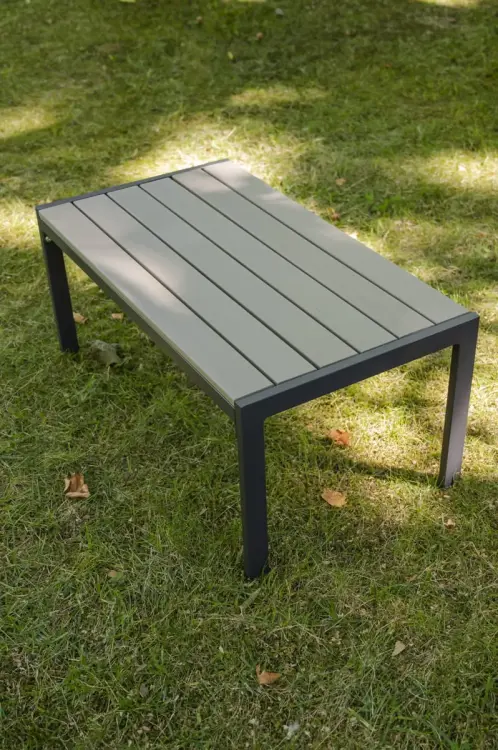 aluminiowy stolik corto_2_11zon.webp