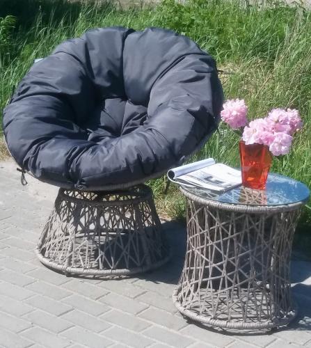 Przejdź do produktu Fotel obrotowy z jasnego technorattanu