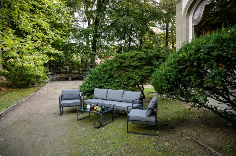komplet-mebli-ogrodowych-z-aluminium-fotel-sofa-stolik-aluminiowe-4.jpg
