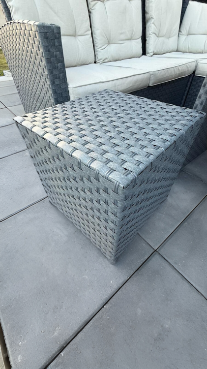 Bosco Dominika 4.png