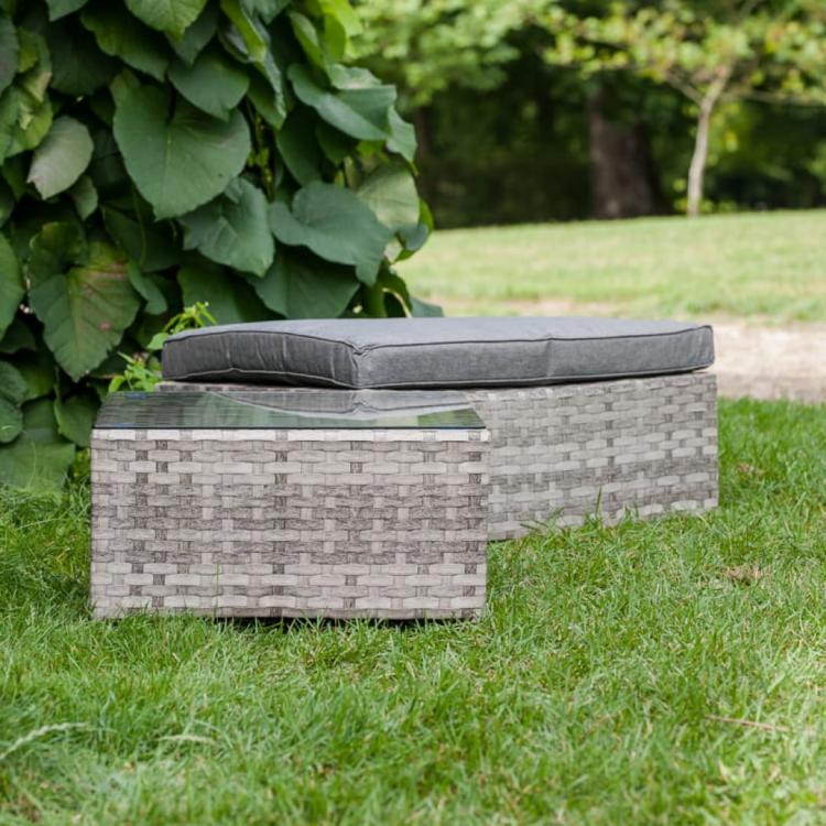 pufa-stolik-rattan-technorattan.jpg