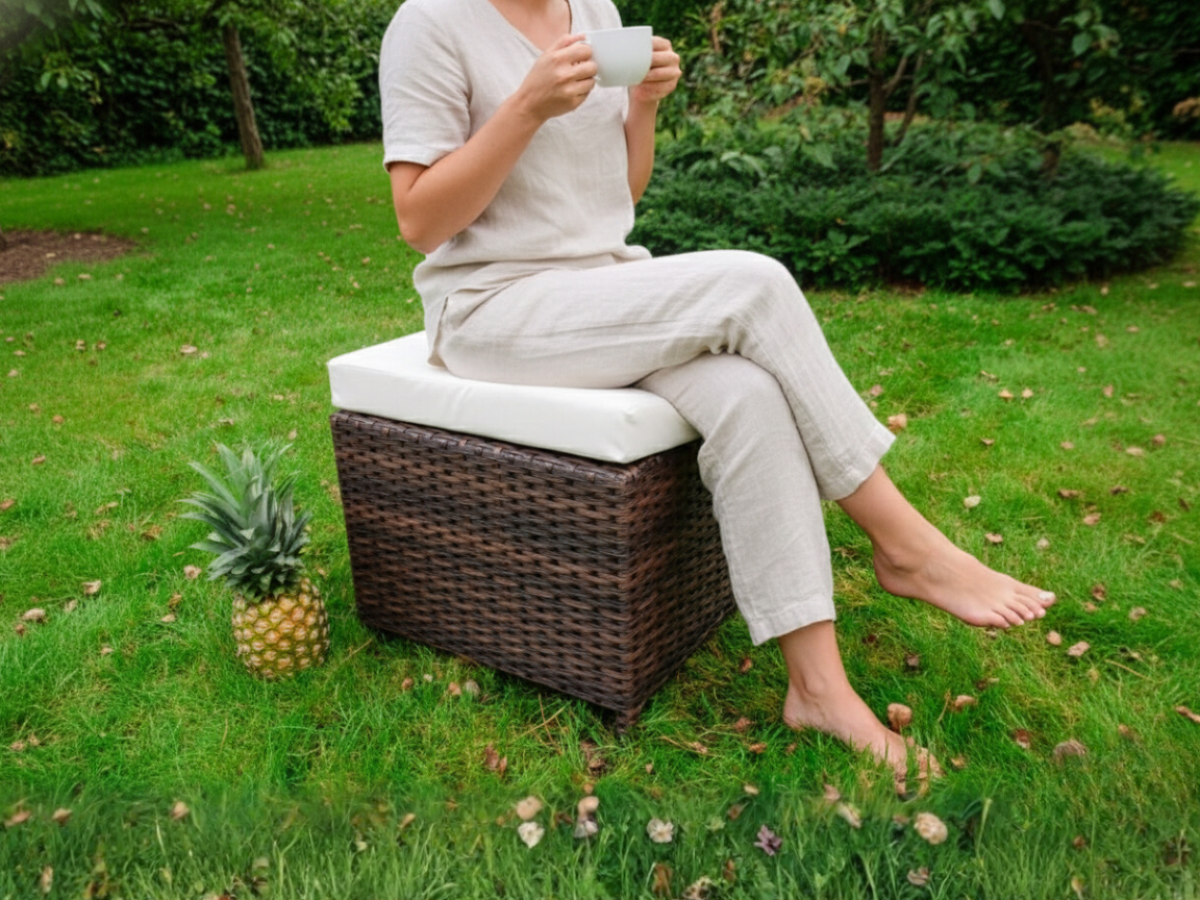 pufa brązowy technorattan