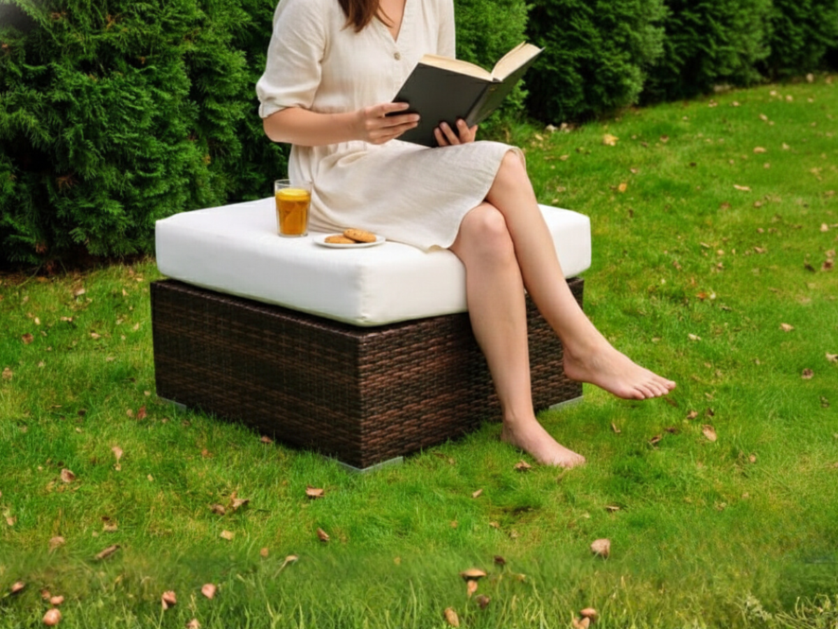 pufa technorattan brąz .png