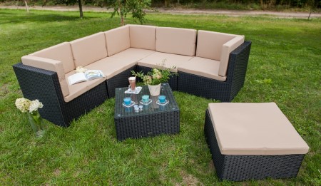 W jaki sposób połączyć meble ogrodowe z technorattanu?